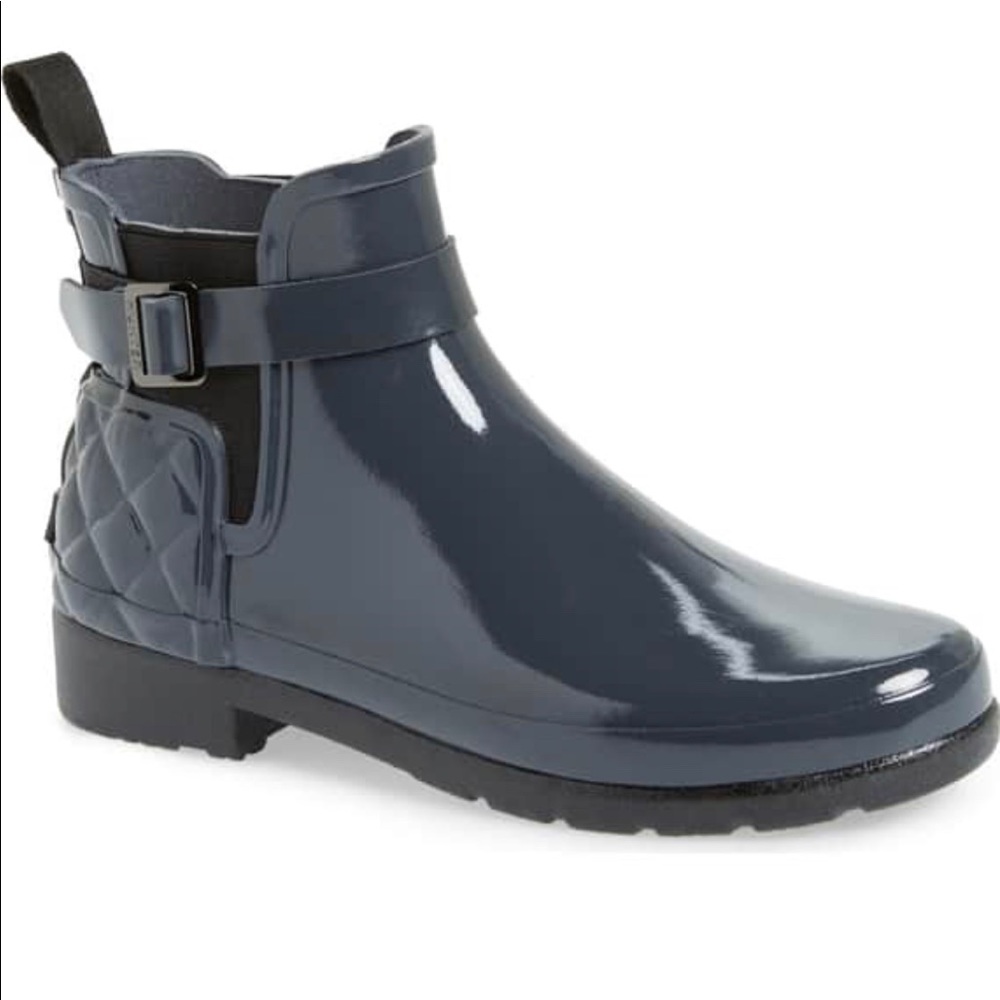 Quilted Glossy short hunter booties